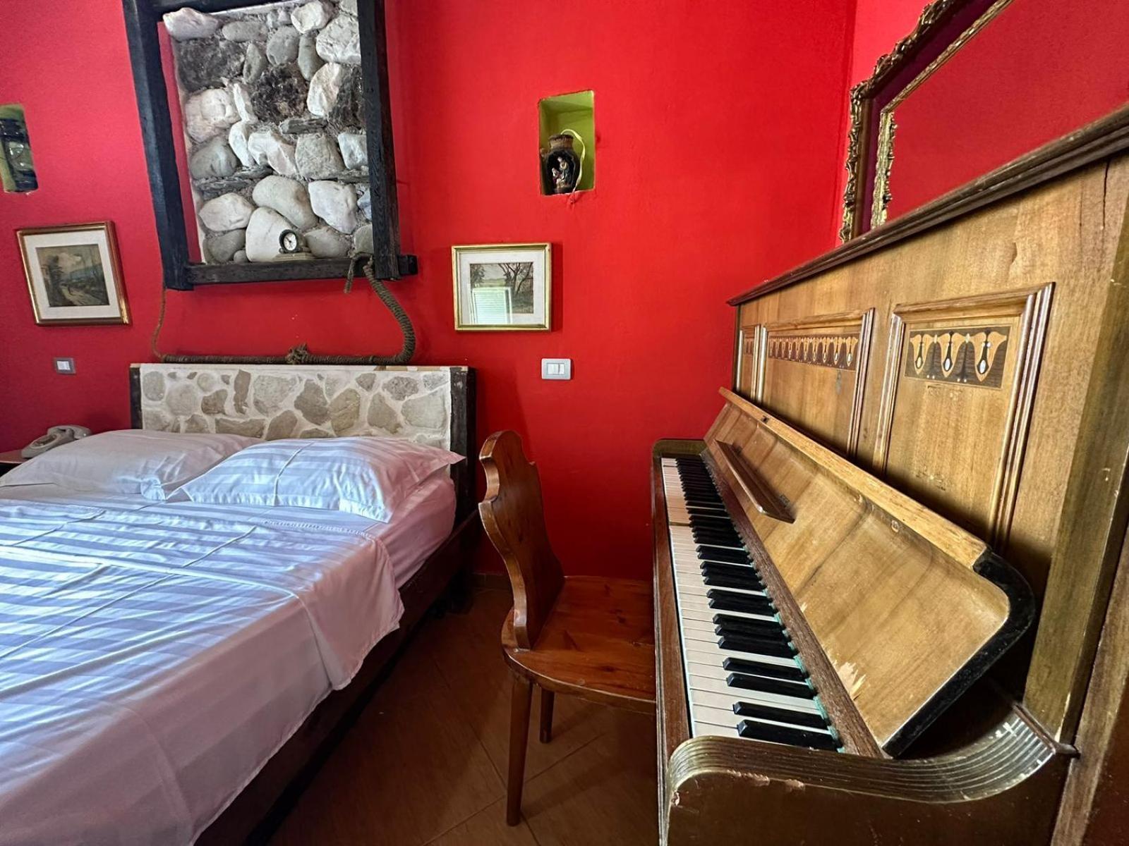 Hotel Vila "Oda E Miqve" Vlorë 外观 照片