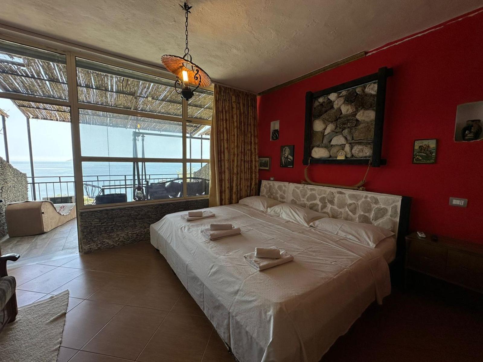 Hotel Vila "Oda E Miqve" Vlorë 外观 照片